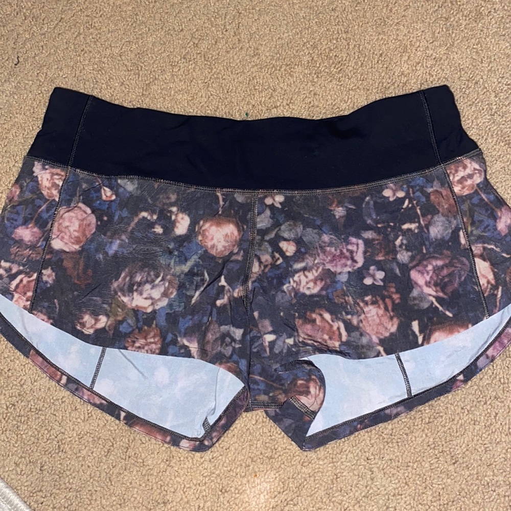 Lululemon Run Speed floral shorts 6
